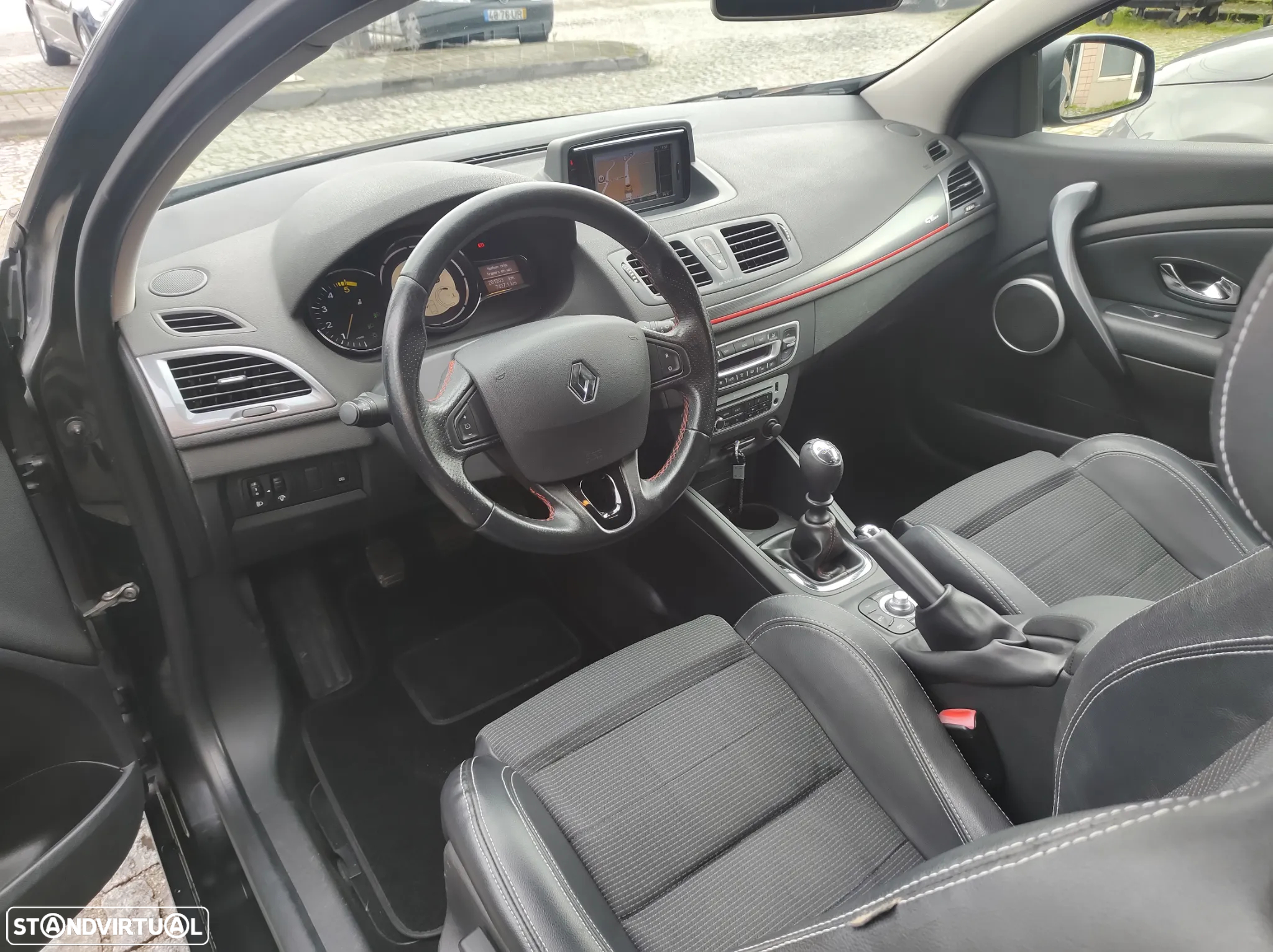 Renault Mégane Coupe 1.5 dCi GT Line SS - 13