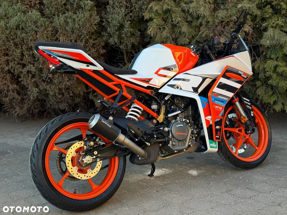 KTM RC 125 - 3