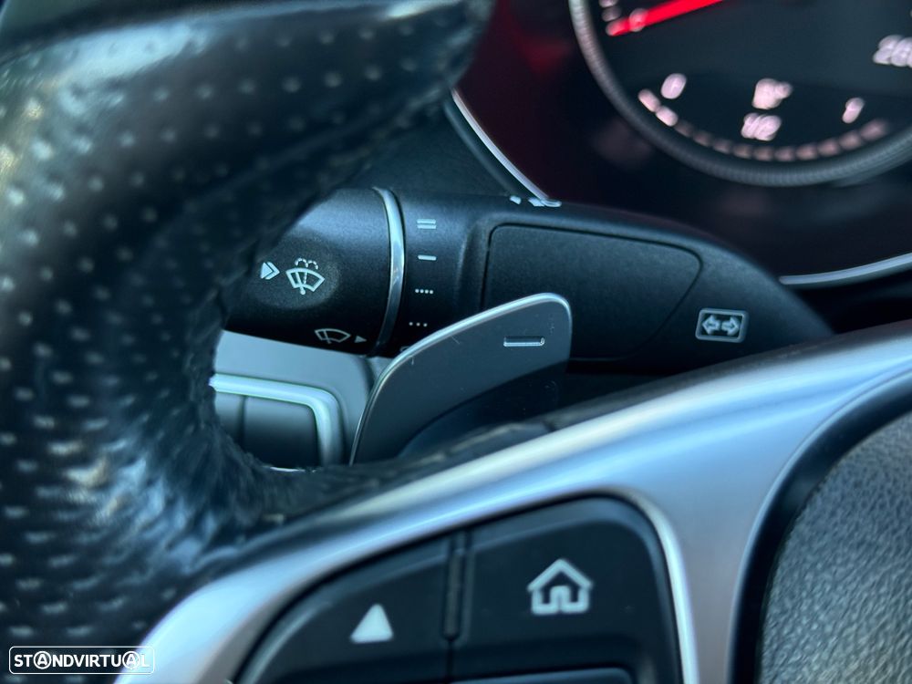Mercedes-Benz GLC 250 d 4Matic 9G-TRONIC AMG Line - 25