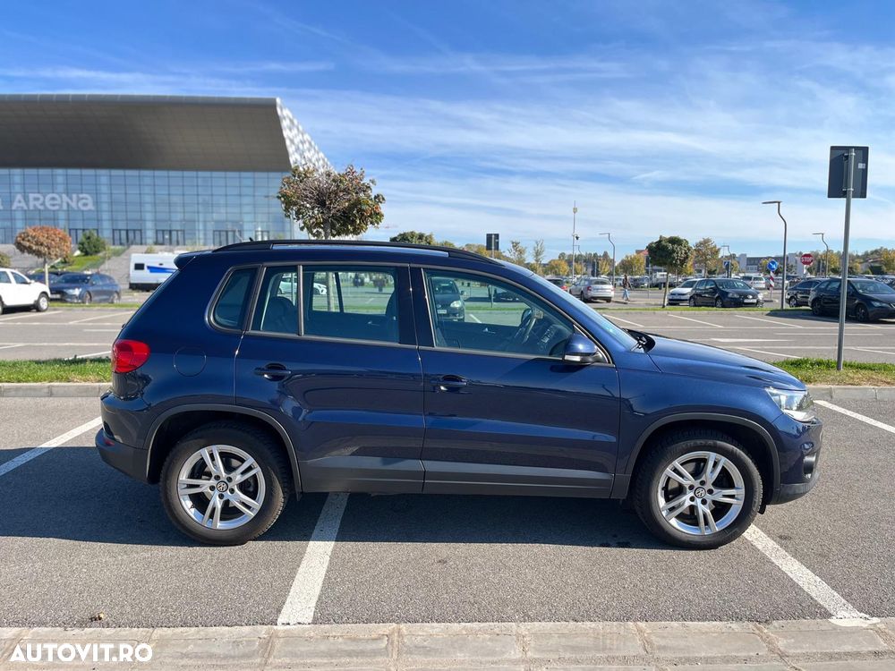 Volkswagen Tiguan - 8