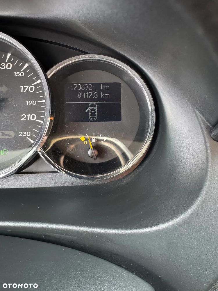 Renault Fluence 1.6 16V Expression Euro5 - 10