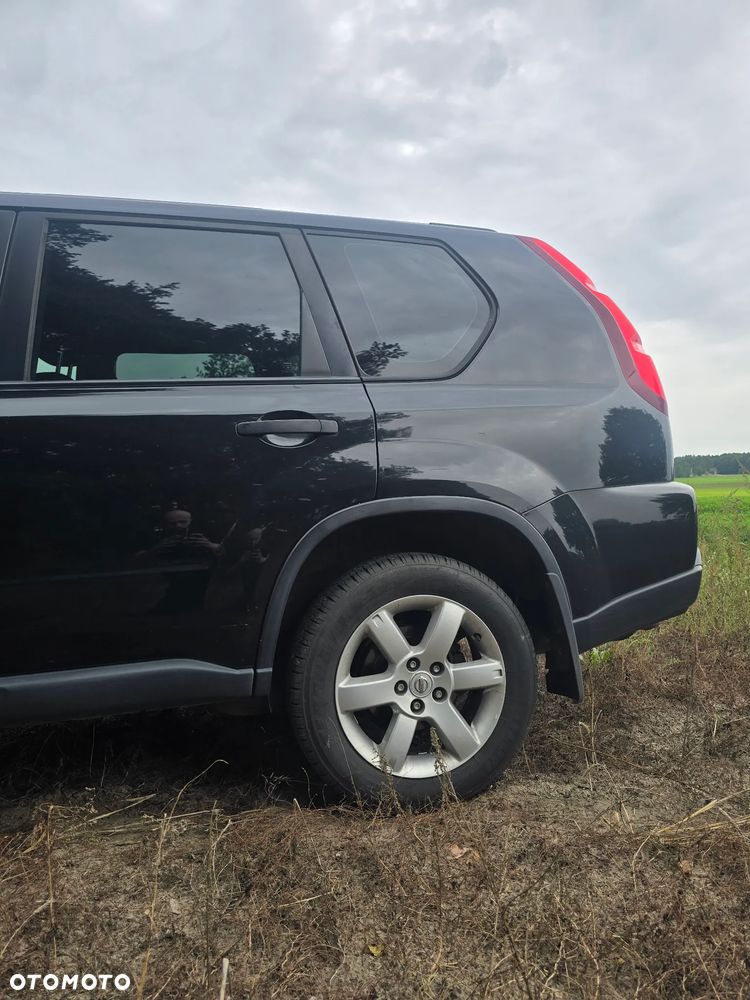 Nissan X-Trail 2.0 dCi LE - 9