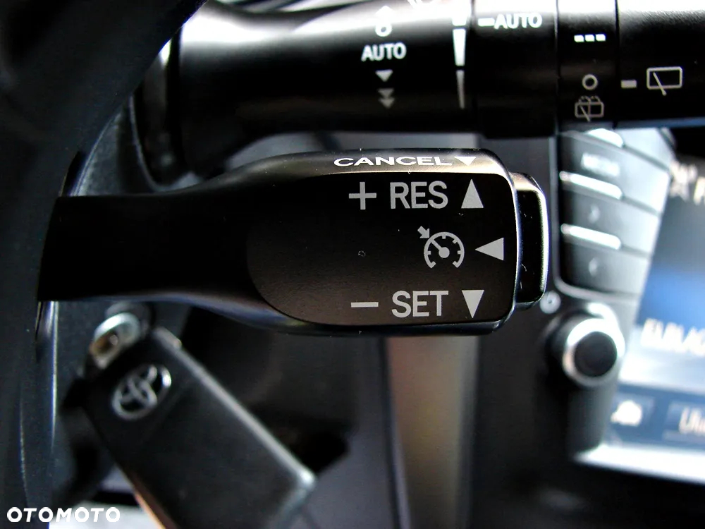 Toyota Avensis Touring Sports 1.8 Comfort - 34
