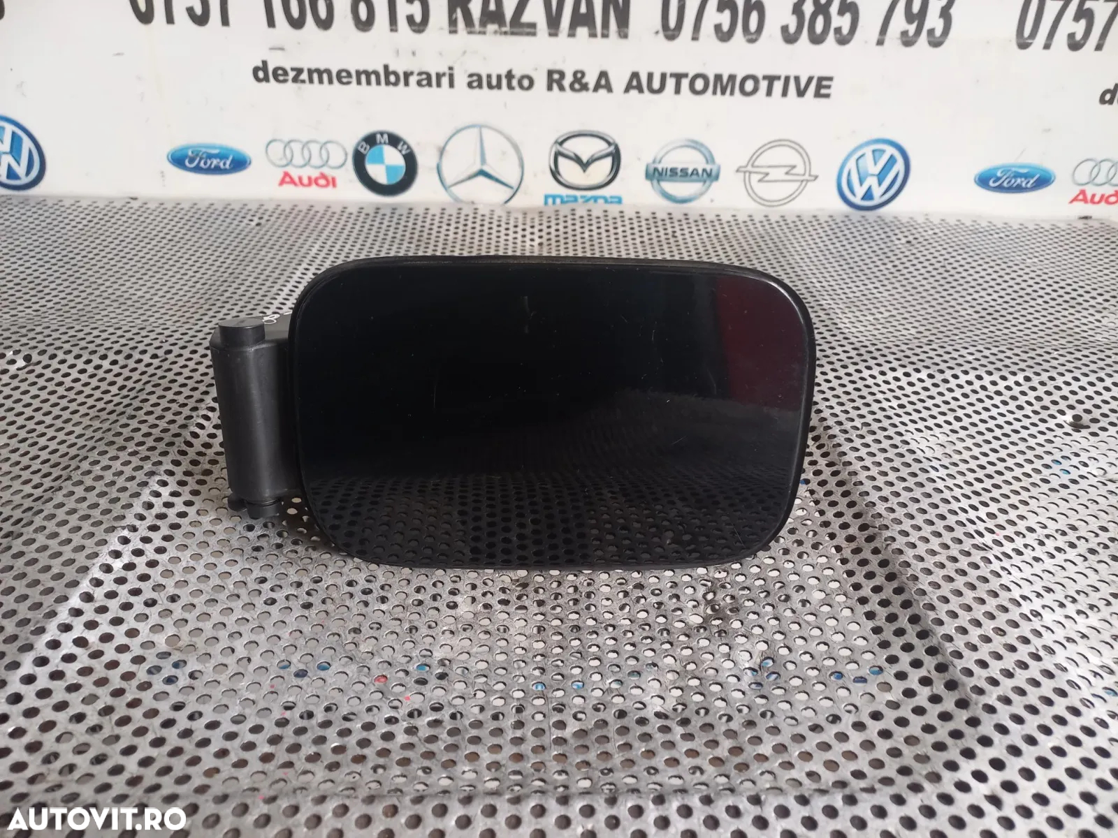 Capac Usa Rezervor  Bmw X3 E83 An 2004-2005-2006-2007-2008-2009-2010 - Dezmembrari Arad - 3