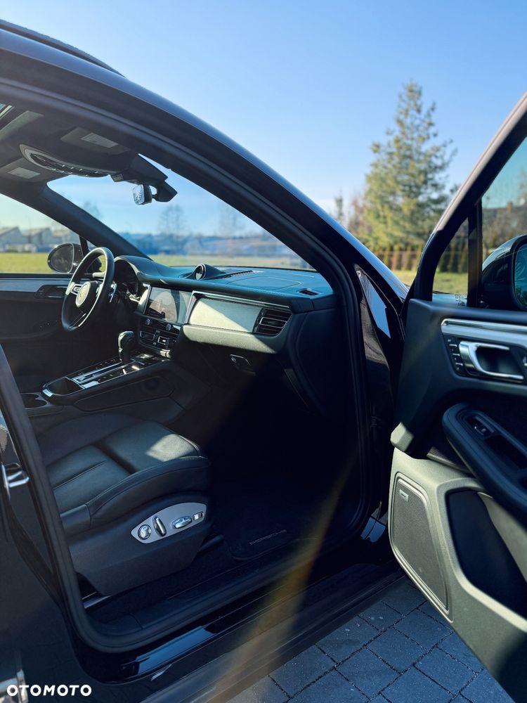 Porsche Macan Standard - 21
