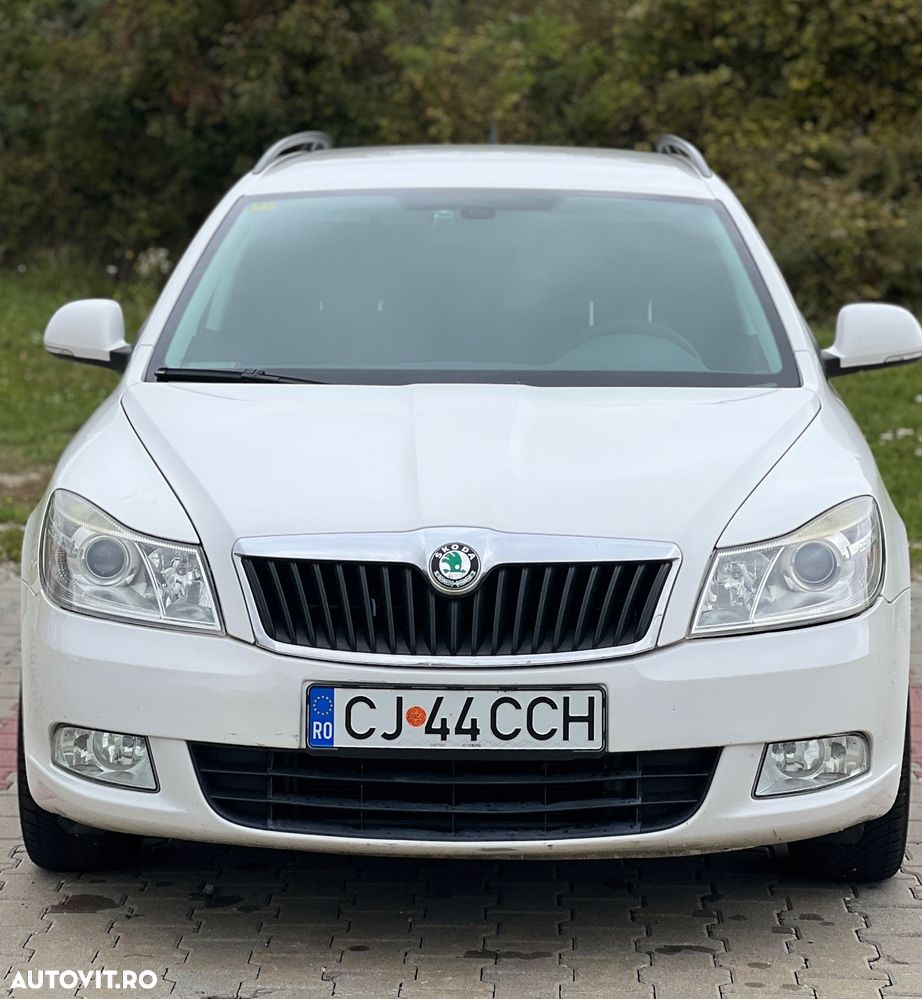 Skoda Octavia 1.8 TSI Business DSG - 2