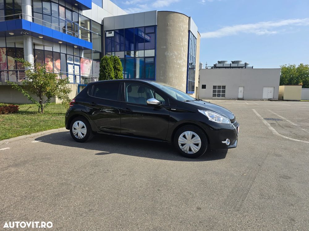 Peugeot 208 - 5