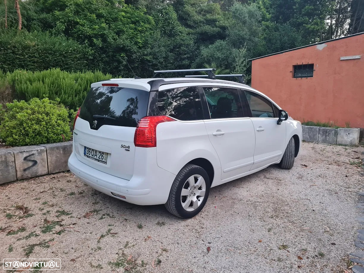 Peugeot 5008 - 3