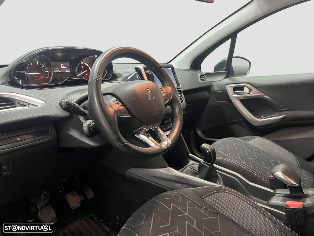 Peugeot 2008 1.2 PureTech Signature - 5