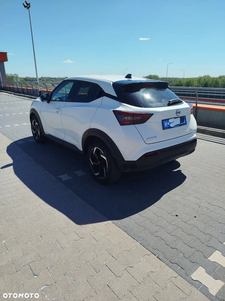 Nissan Juke 1.0 DIG-T N-Connecta DCT - 2