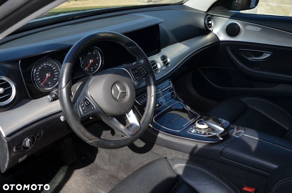 Mercedes-Benz Klasa E 220 d 9G-TRONIC - 6