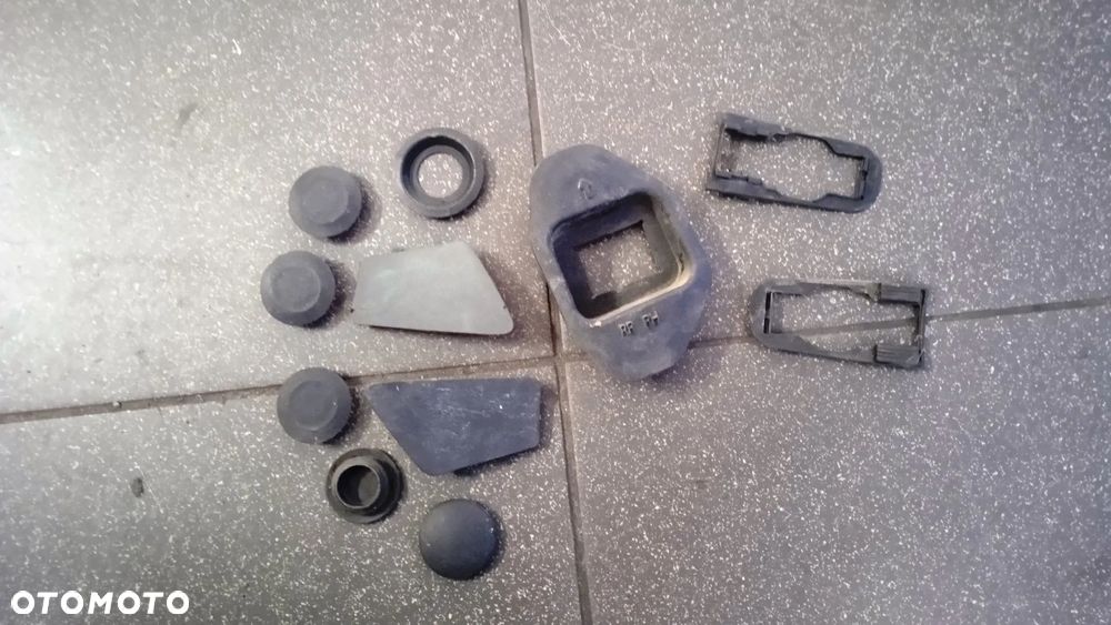 Osprzęt mechanizmy podnoszenia szyb drzwi lewy przód i tył klamka Opel Astra J IV - 10