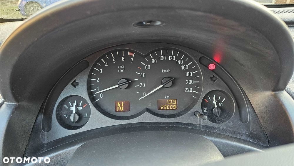 Opel Corsa - 4