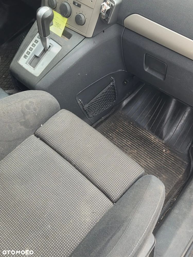 Opel Zafira pomoc drogowa, ADAC, auto serwisowe dla mechanika, hak - 11