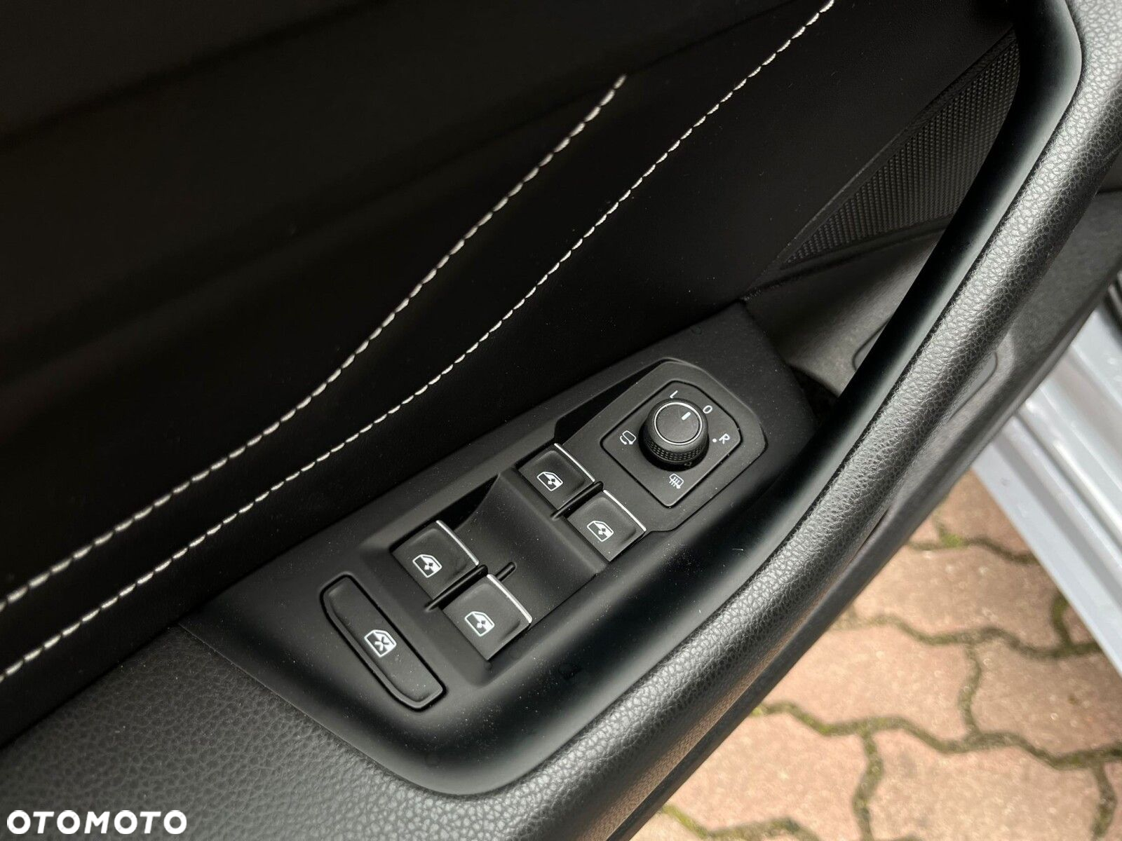 Volkswagen Arteon 2.0 TSI R-Line DSG - 24