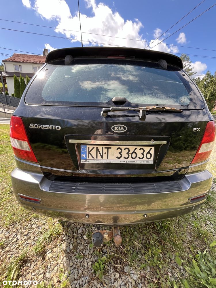 Kia Sorento - 4