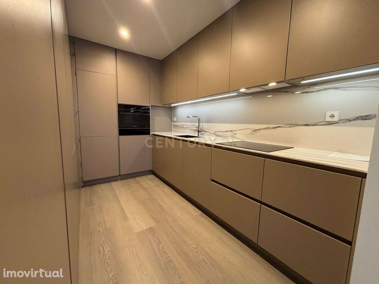 Apartamento T1 para arrendamento - Douro Nobilis I - Grande imagem: 2/17