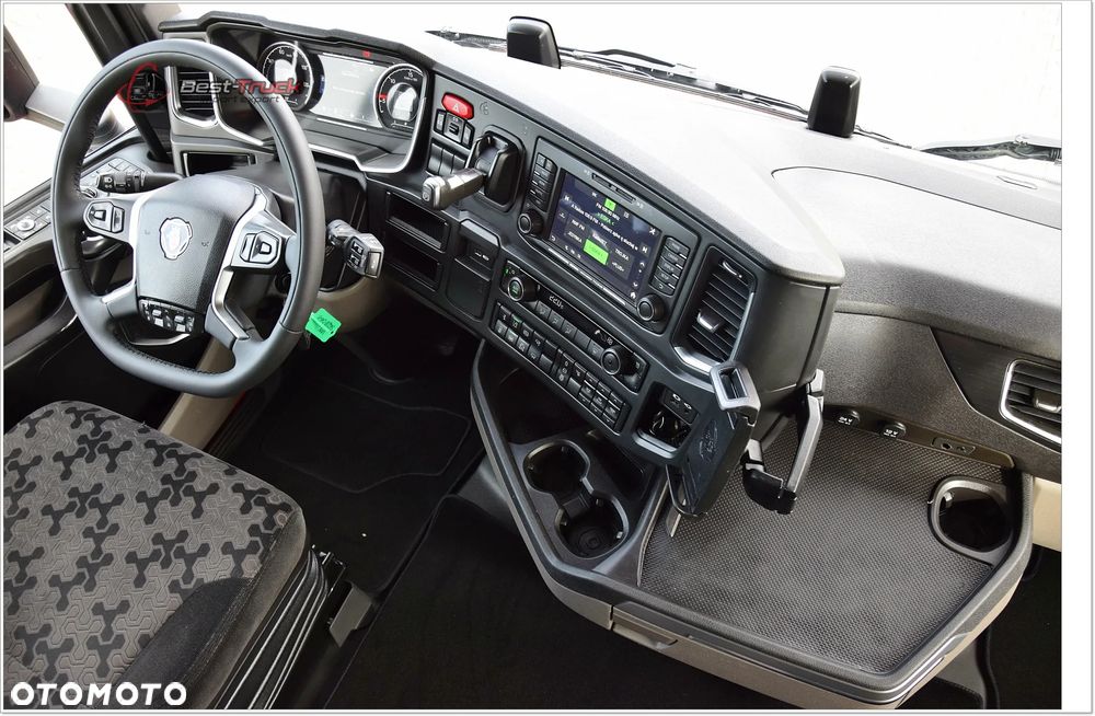 Scania S450 / FULL LED / KLIMA POST. / RETARDER / ZBIORNIKI  1400 L /  DUŻE ZEGARY - 36