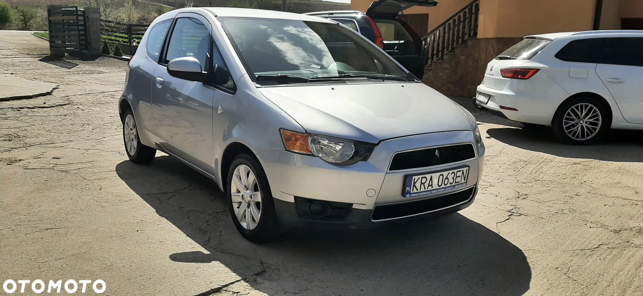 Mitsubishi Colt - 40