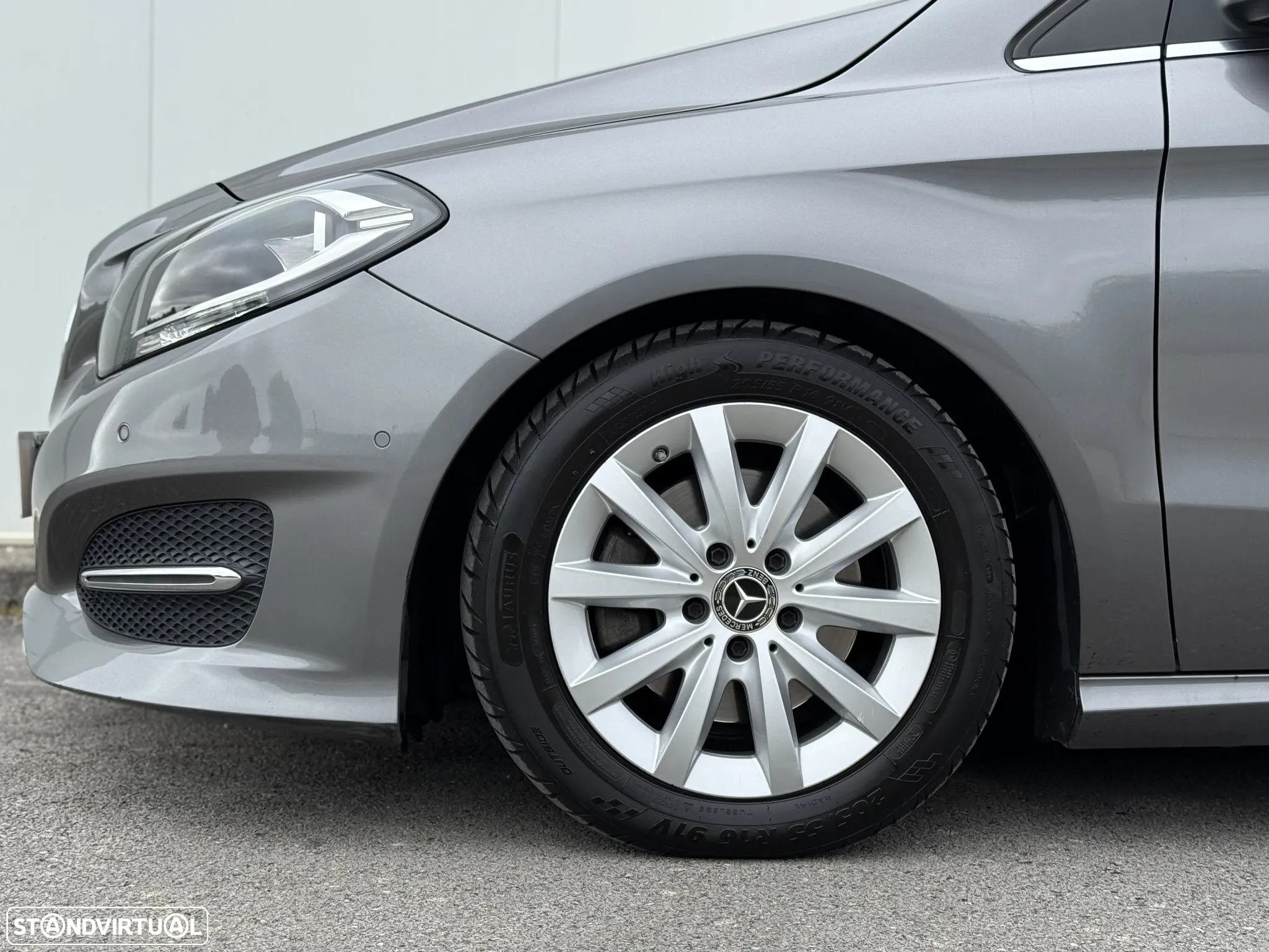 Mercedes-Benz B 200 d Style Aut. - 18