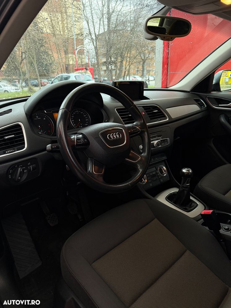 Audi Q3 2.0 TDI - 6