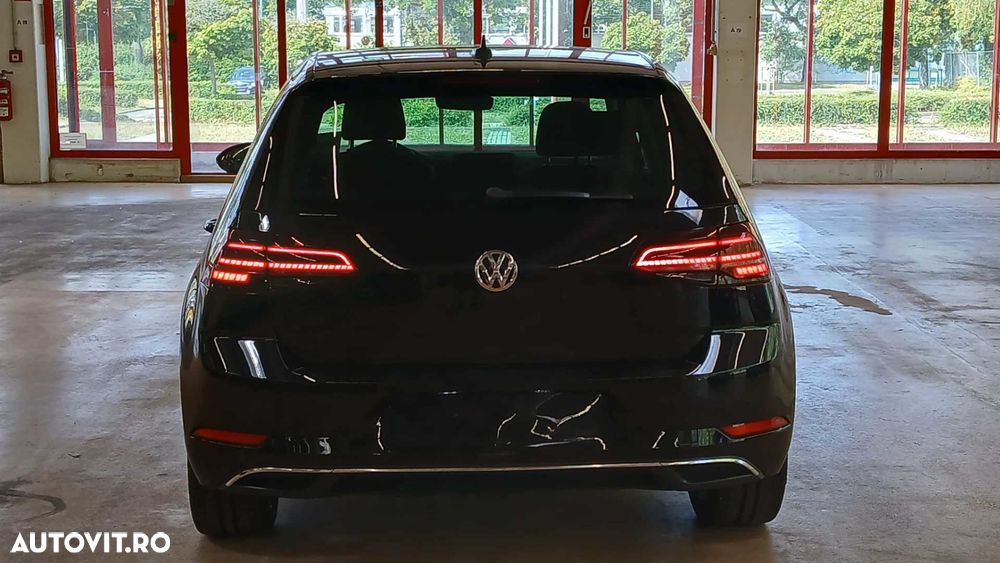 Volkswagen Golf - 7