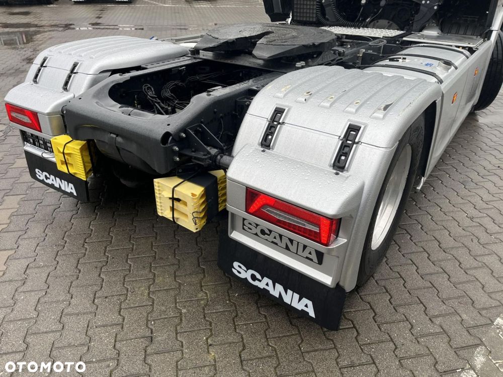 Scania S 500 A4x2NB Zawieszenie pneumatyczne przód i - 13