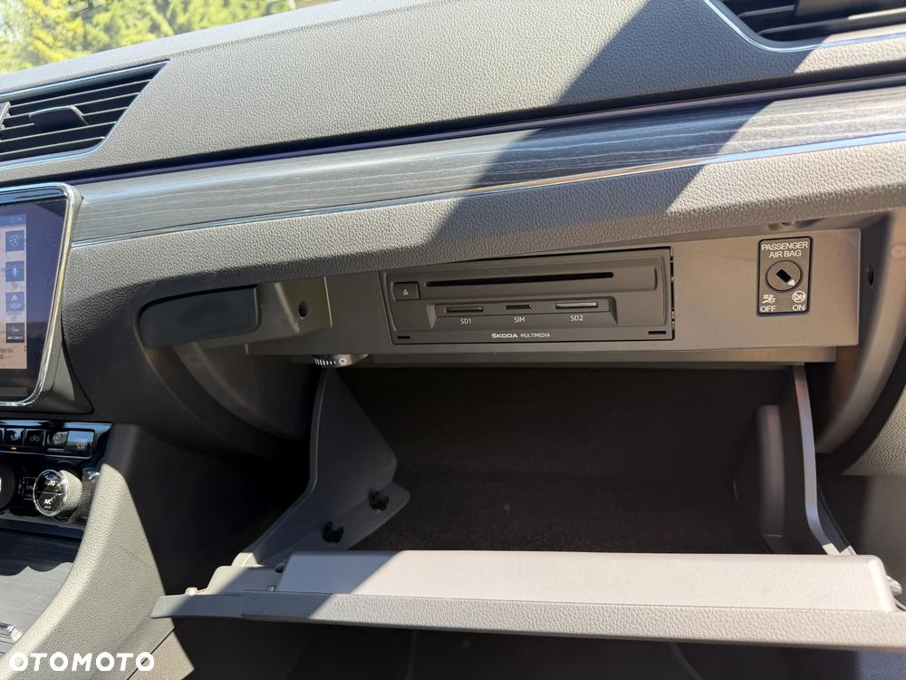 Skoda Superb 2.0 TDI SCR 4x4 Sportline DSG - 37