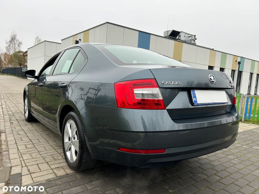 Skoda Octavia 1.4 TSI Ambition - 25