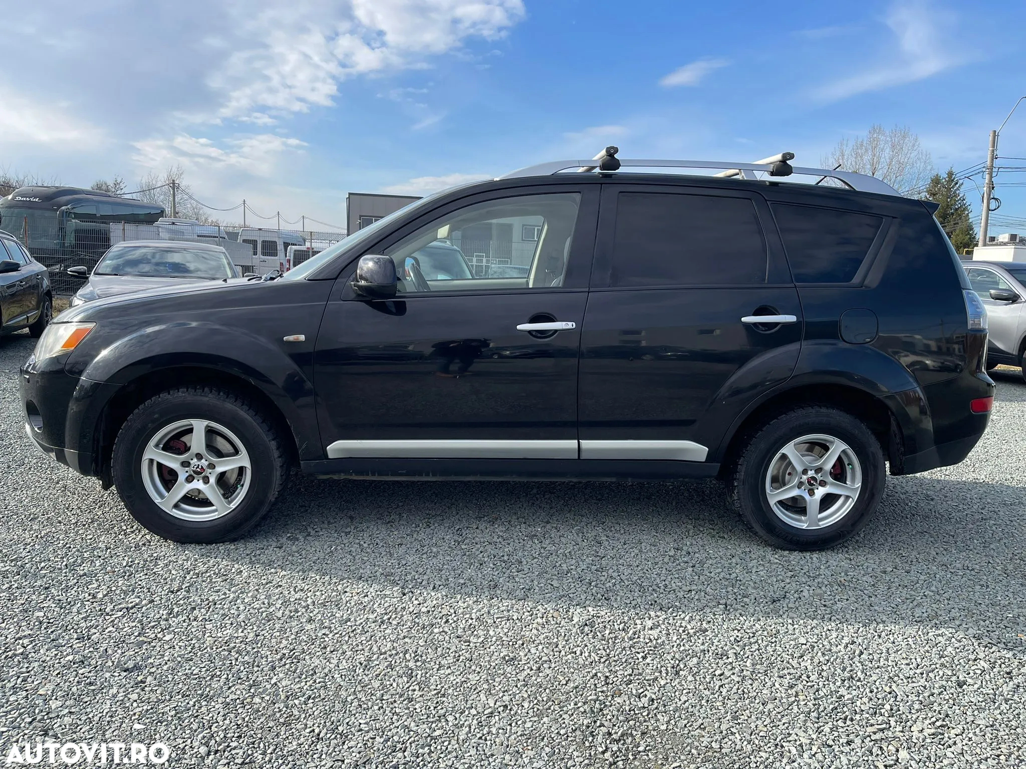 Mitsubishi Outlander 2.2 DI-D NAVI Instyle - 18