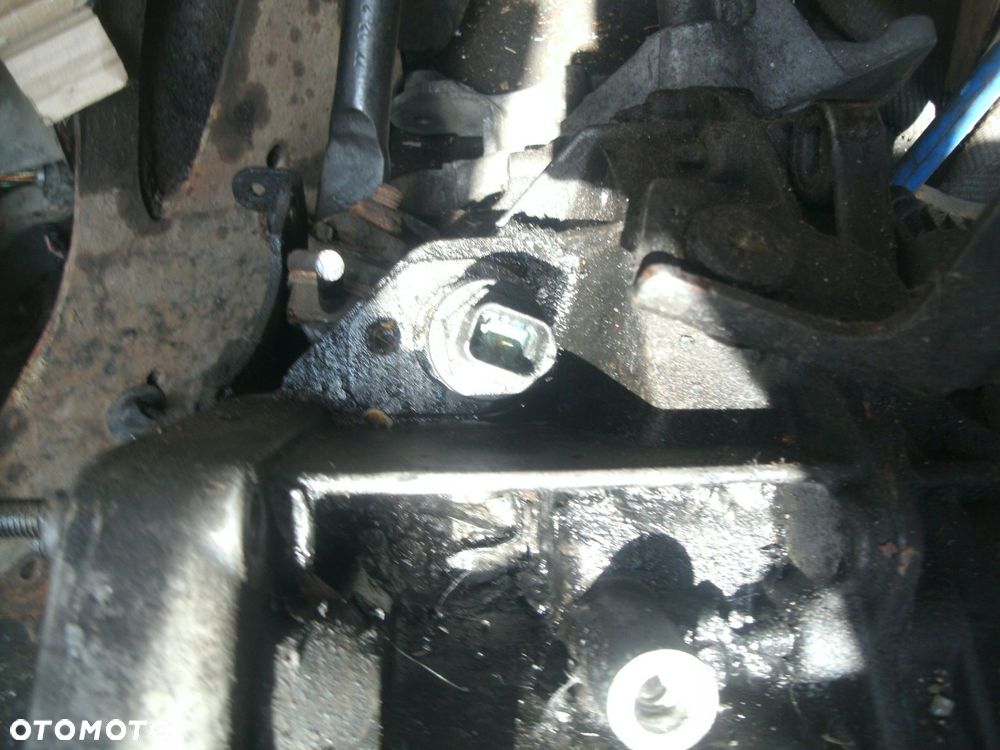 skrzynia biegow renault trafic vivaro 1.9dci pk6008 naped licznika - 3