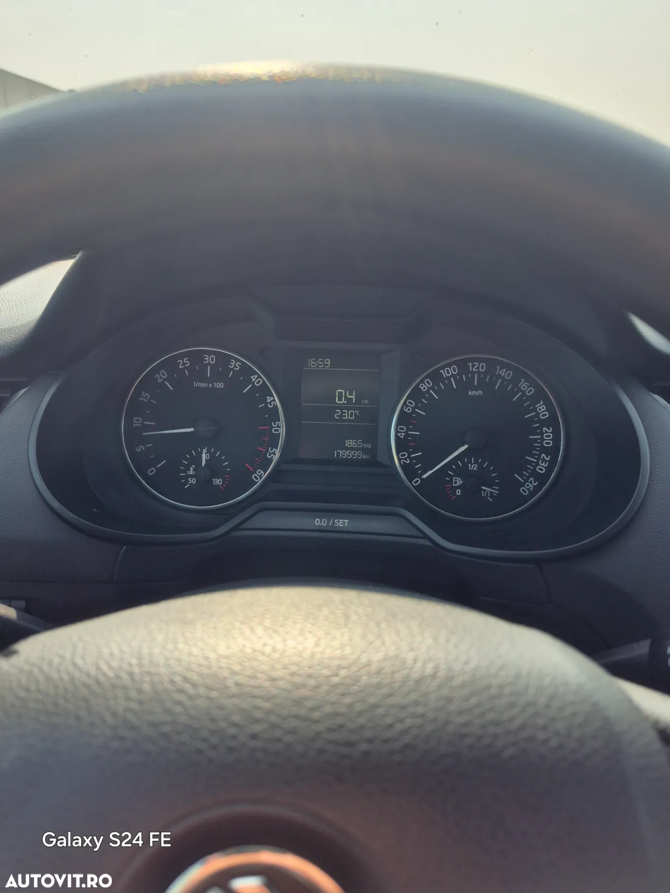 Skoda Octavia 1.6 TDI Active - 9