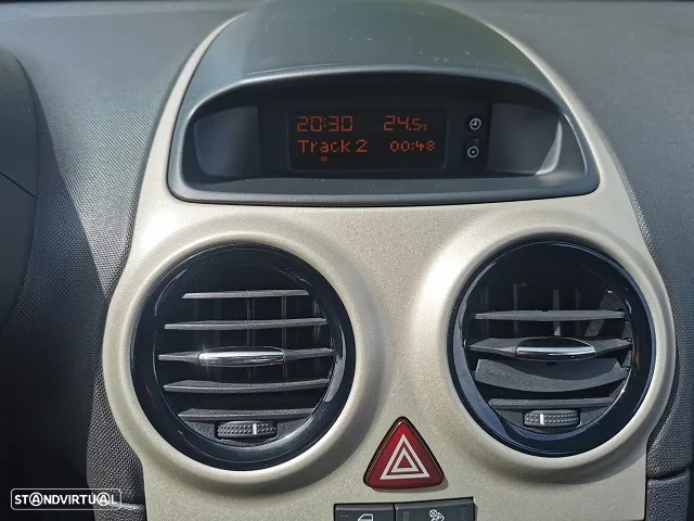 Opel Corsa 1.3 CDTi Enjoy EcoFLEX - 11