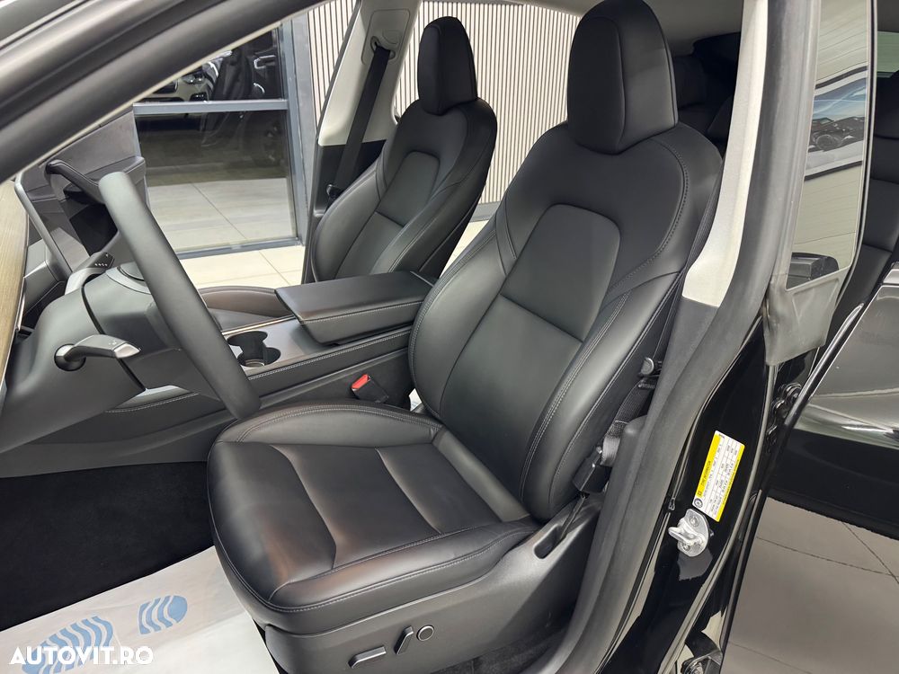 Tesla Model Y Long Range Dual Motor AWD - 16