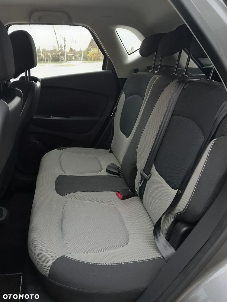 Renault Captur dCi 90 EDC COLLECTION - 12