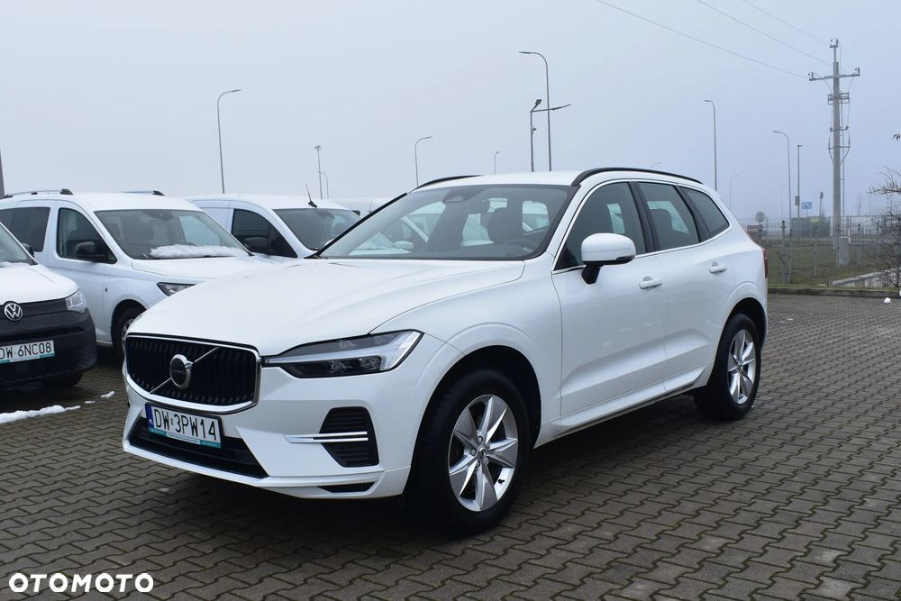 Volvo XC 60 B4 D AWD Momentum Pro - 3