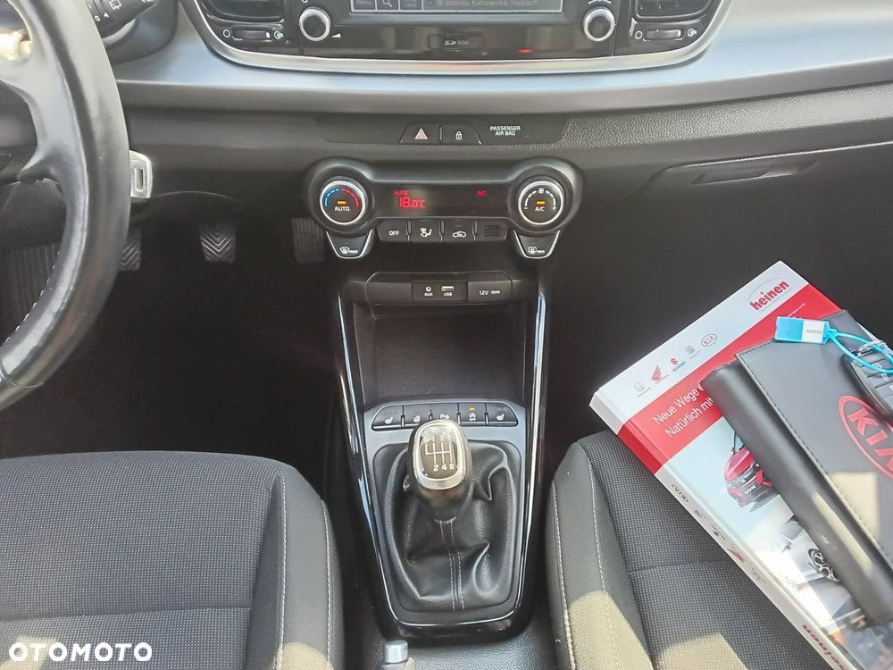 Kia Rio - 16