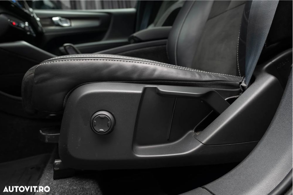 Volvo XC 40 B4 B AWD Geartronic RDesign - 5