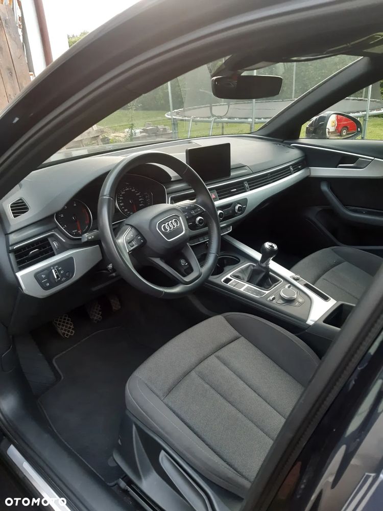 Audi A4 Avant 2.0 TDI ultra - 19