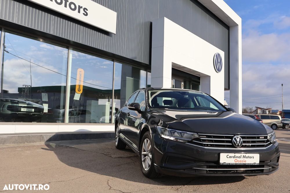 Volkswagen Passat 2.0 TDI DSG Comfortline - 3