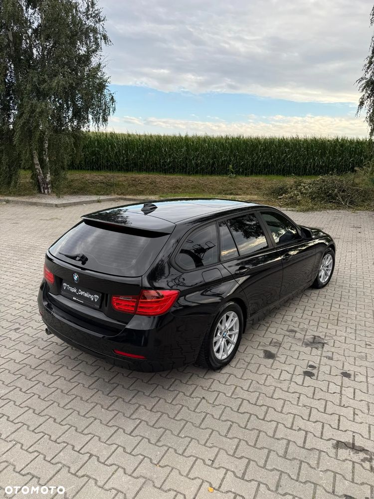 BMW Seria 3 318d DPF Touring - 7