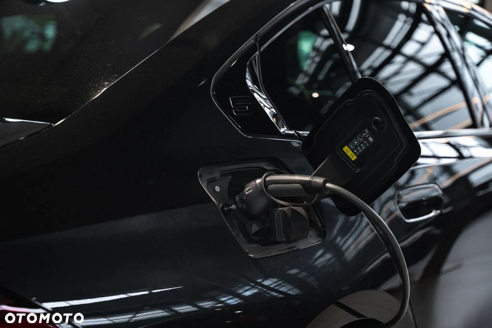 BMW i5 83.9kWh M60 xDrive - 17