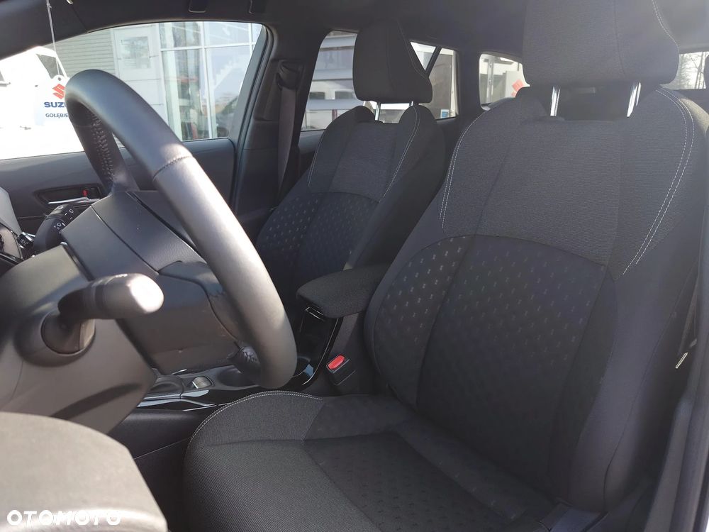 Suzuki Swace - 12