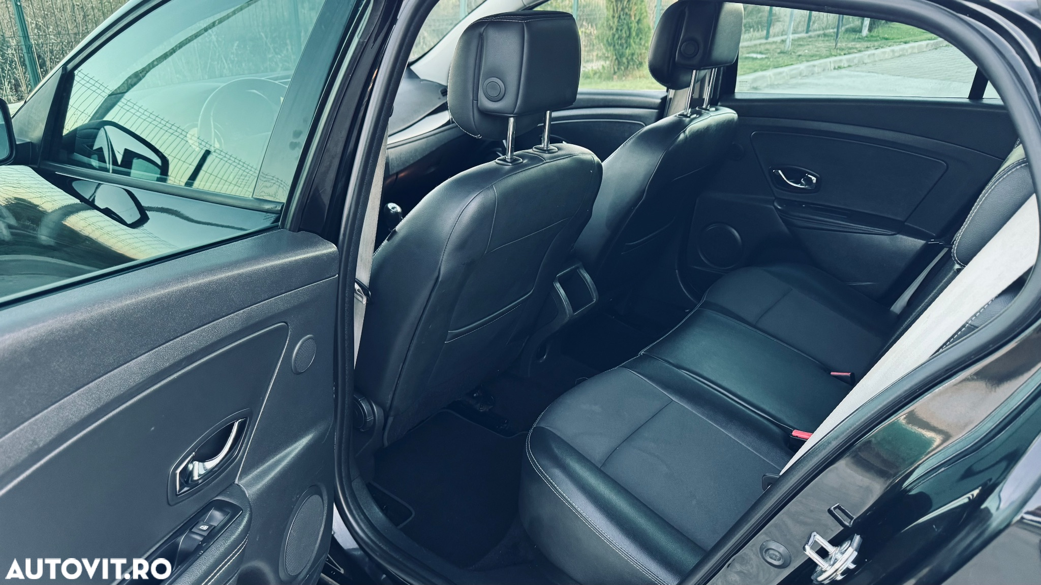 Renault Megane ENERGY dCi 110 Start & Stop Bose Edition - 19