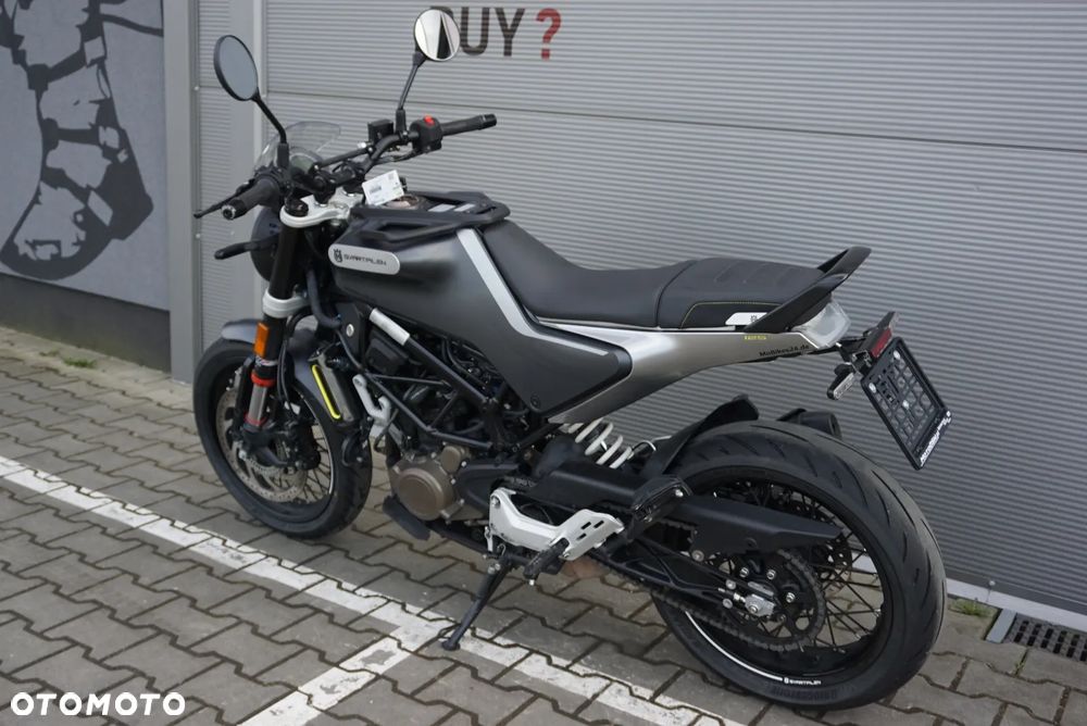 Husqvarna Svartpilen - 15