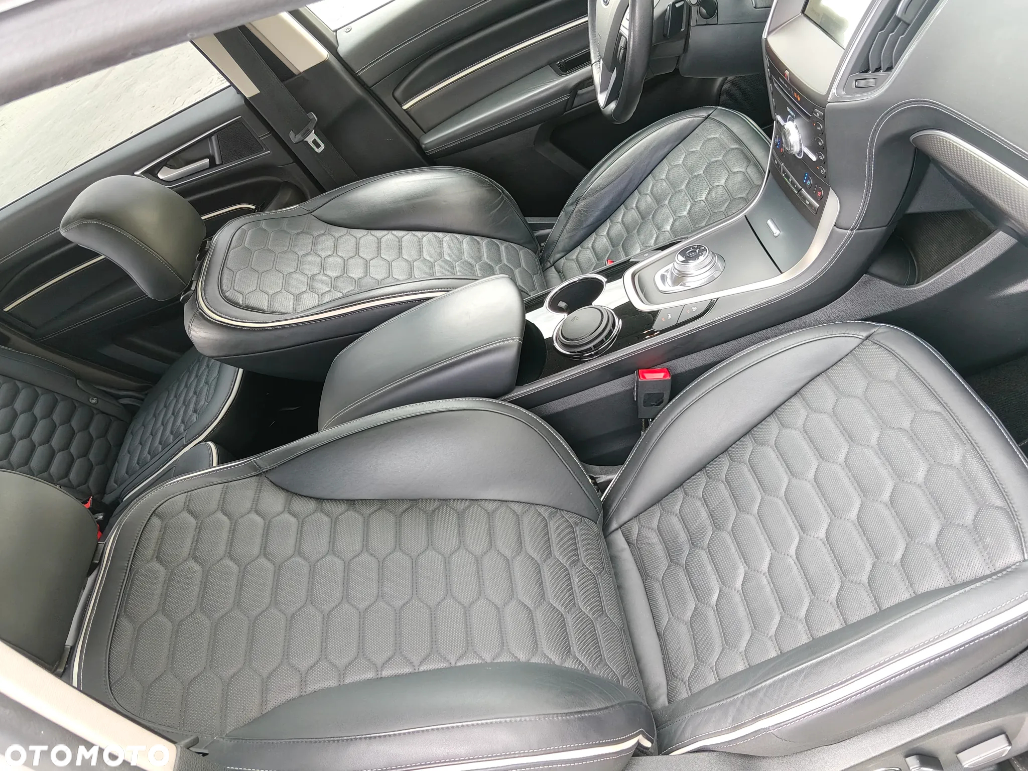 Ford S-Max 2.0 EcoBlue Bi-Turbo VIGNALE - 10