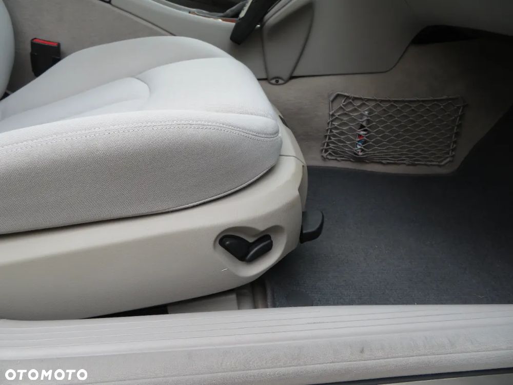 Mercedes-Benz Klasa E 320 Elegance - 13