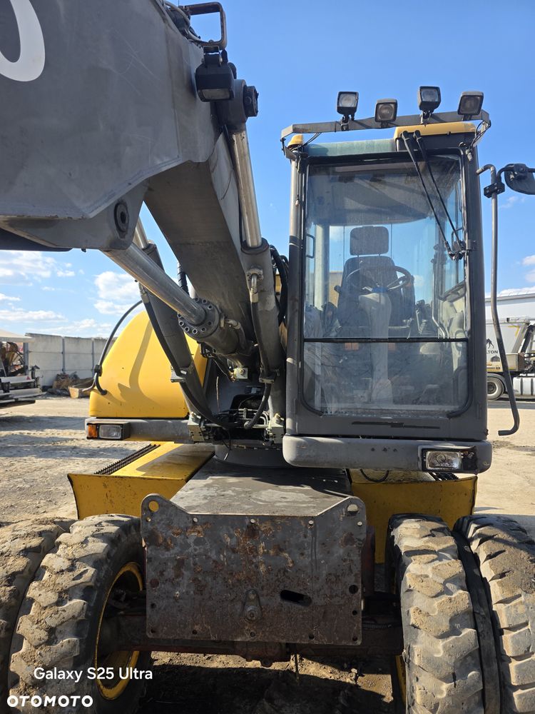 Volvo EW 140 - 4