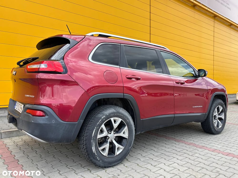 Jeep Cherokee - 5
