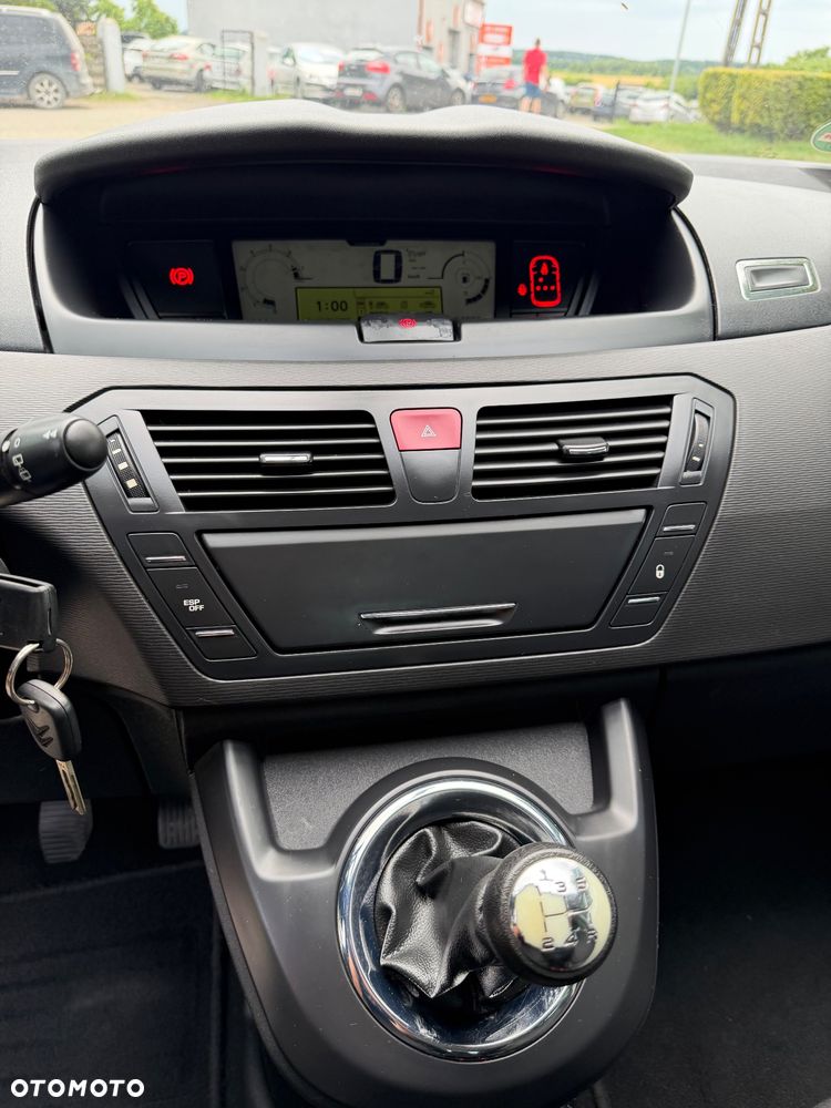 Citroën C4 Picasso VTi 120 Attraction - 16